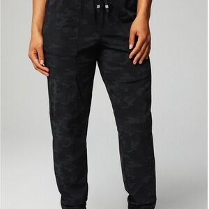NWT Women’s Fabletics Black Camo Joggers, size Medium